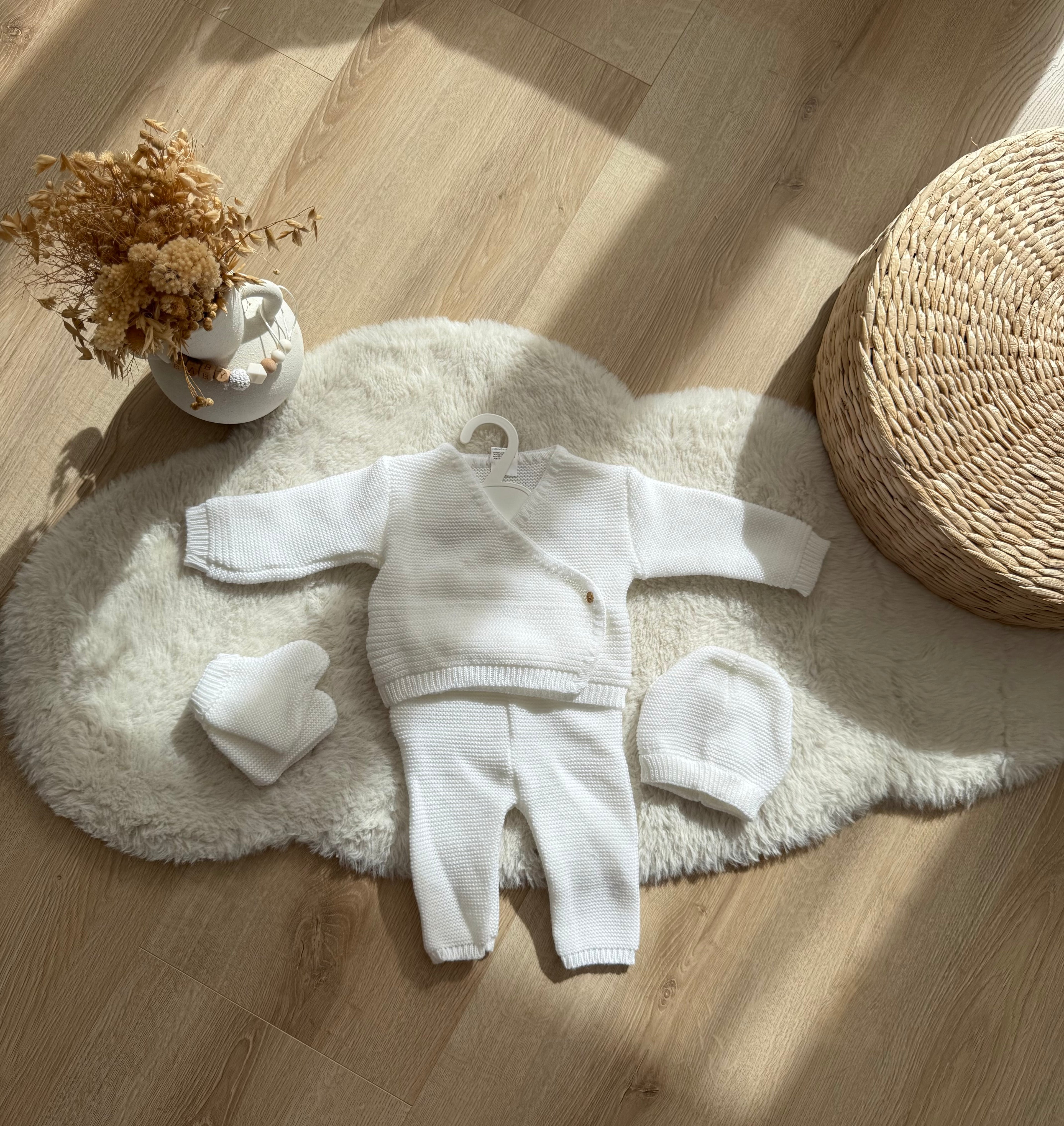 Pack Naissance Personnalisé – Tenue de Naissance en maille + Doudou