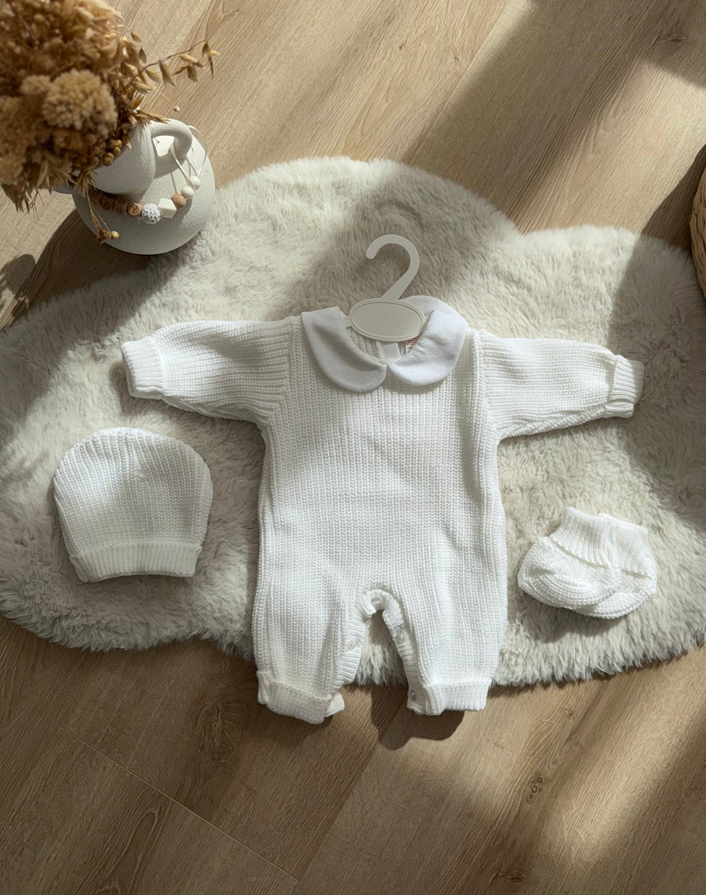 Tenue de Naissance 3 pièces en Maille Personnalisée – Élégance à la Jacadi
